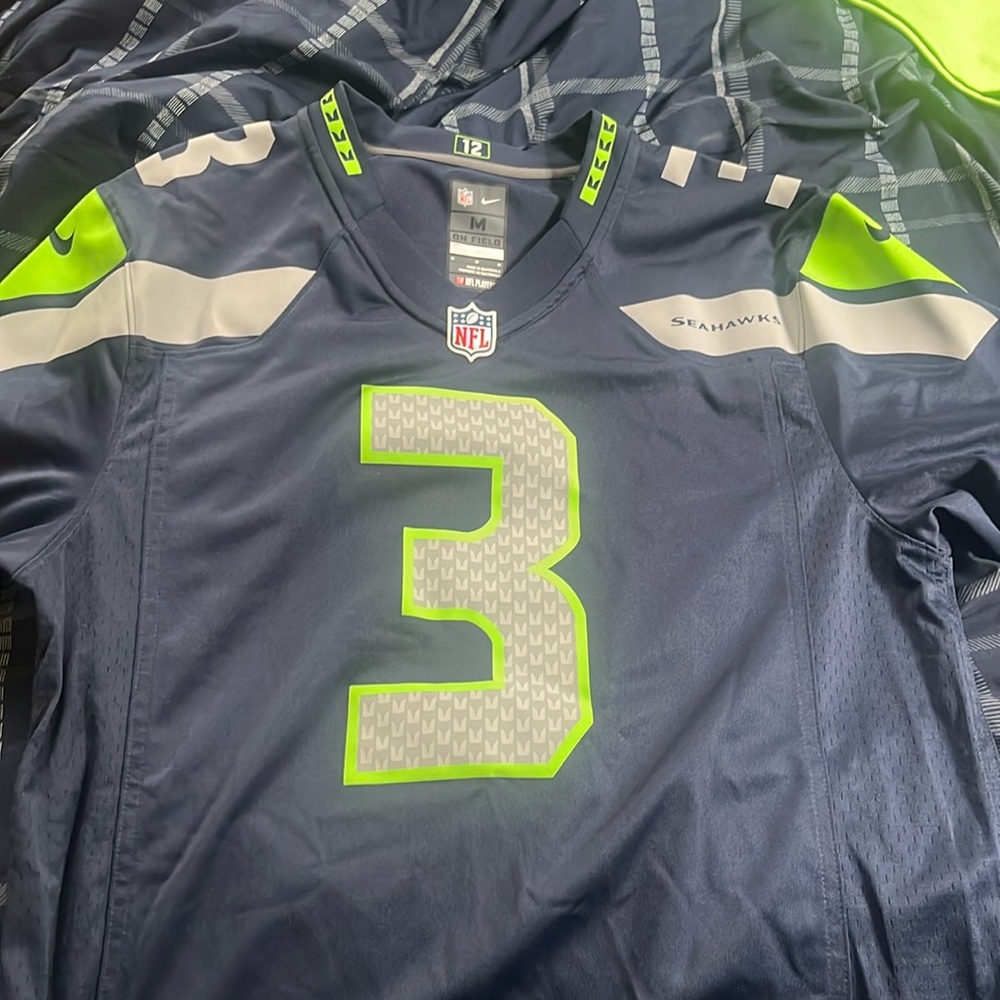 Russel Wilson Seattle Seahawks on field jersey. Real Nike NFL jersey